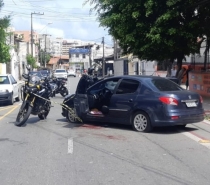Marido mata mulher a tiros e joga vítima de carro em movimento em viaduto de Fortaleza